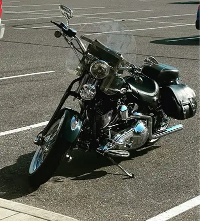 2006 Harley Davidson Springer Classic FLSTSCI Lots of accessories 30500 miles New tires Price firm -...