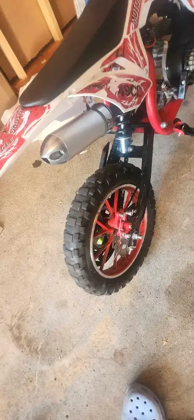 Looking for trades for other dirt bikes that are maybe faster or a surron (80cc and higher) . Dm for...
