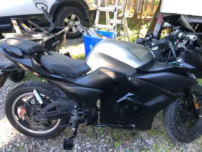 Emmo Zone E-Motorcycle (needs batteries), View more