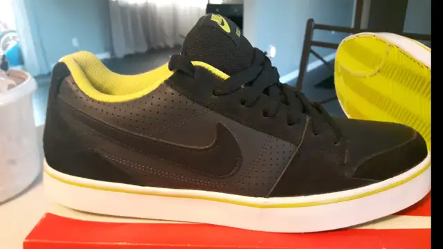 NIKE RUCKUS SHOES sz10 in Men's Shoes in Trenton - Image 4