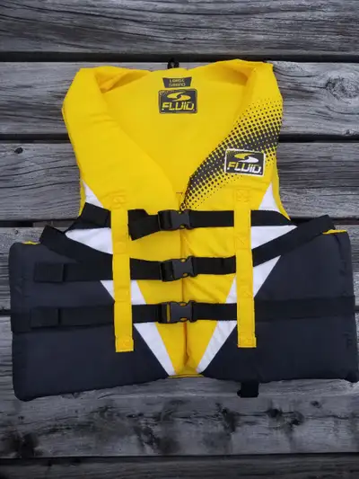 4 Lifejackets PFD new condition, View more