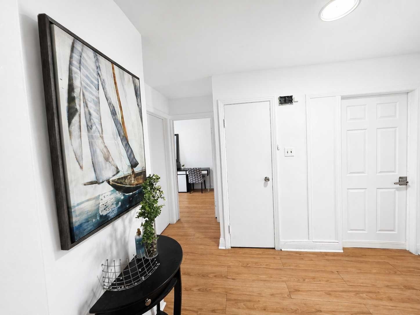 ROOM RENTALS/FURNISHED BEDROOMS FOR RENT/CHAMBRE MEUBLÉE FURNISH — photo 2