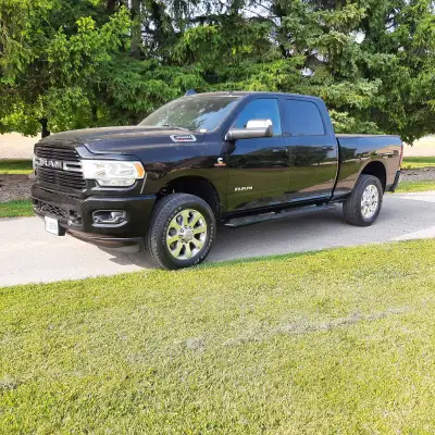IF YOU ARE INTERESTED IN THIS VEHICLE CALL ME AT THE NUMBER LISTED, I WILL NOT RESPOND TO TEXT MESSA...