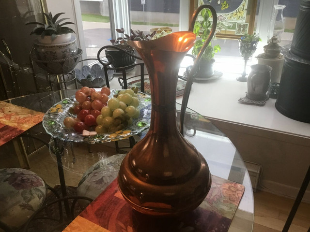 Vase en cuivre dans Art et objets de collection  à Lanaudière