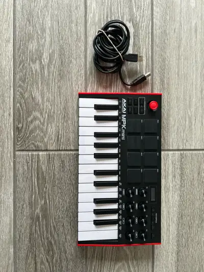 Akai Professional MPK Mini MK3 USB MIDI Controller – (Like New), View more