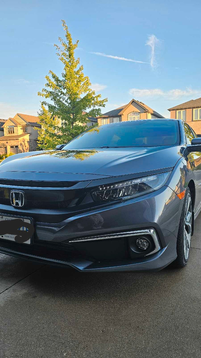 2019 Honda Civic Touring in Cars & Trucks in London - Image 4
