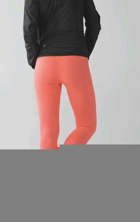 Lululemon  Wunder under coral Leggings size -XS in Women's - Bottoms in Markham / York Region - Image 2