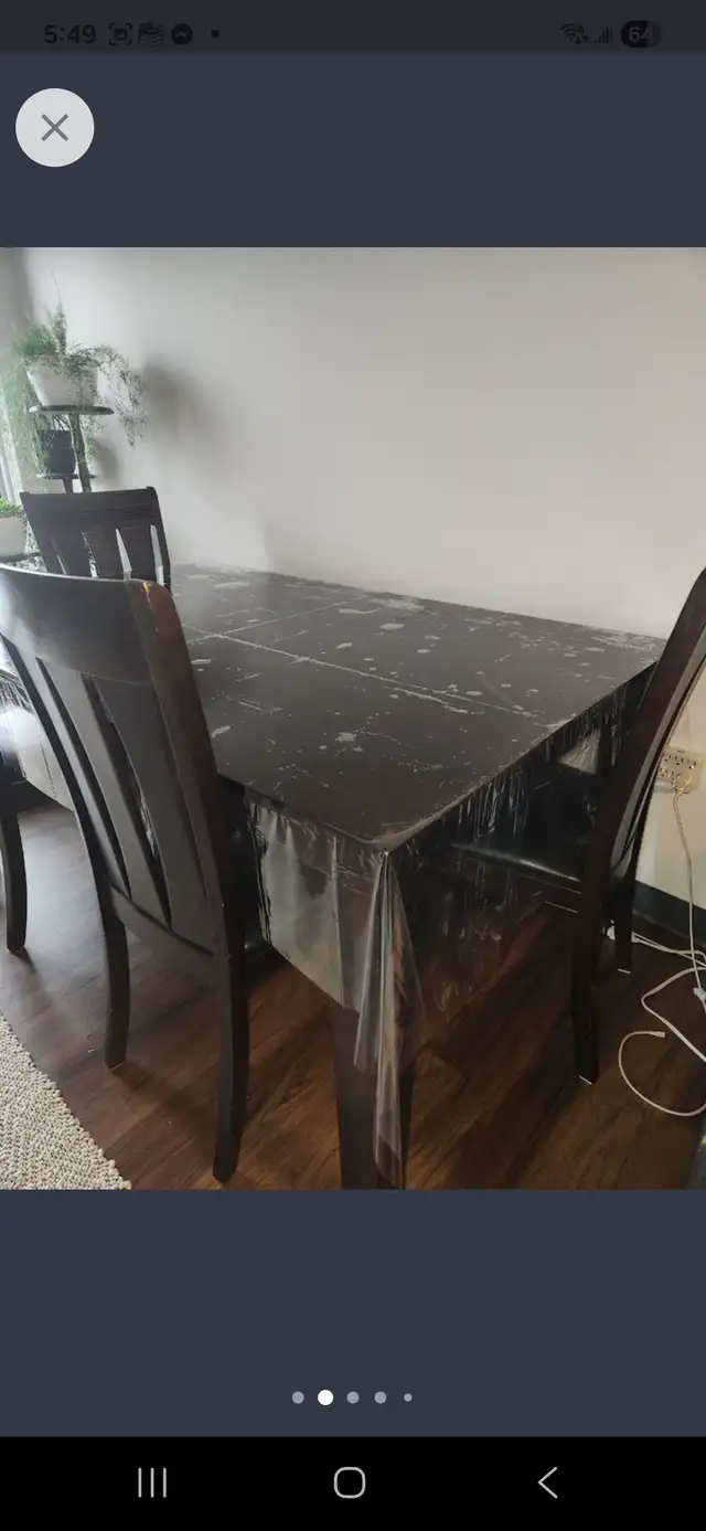 4 chair, Wooden dining table  in Dining Tables & Sets in Markham / York Region - Image 3