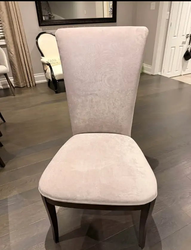 Dinning room chairs in Dining Tables & Sets in Markham / York Region - Image 3