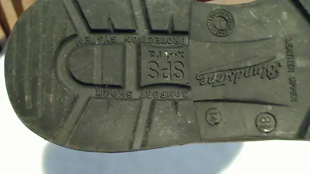 Blundstone Boots Classic Rustic Brown Aus8.5/M9.5/W12 in Women's - Shoes in City of Toronto - Image 6