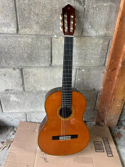 GUITAR YAMAHA CG192C, View more