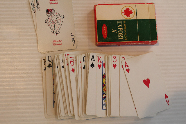 Vintage Jeu cartes et boite  EXPORT A  MACDONALD  1970 S dans Art et objets de collection  à Ville de Québec - Image 4