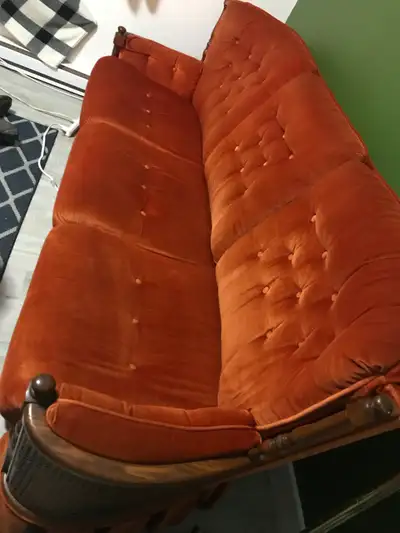 Divan antique, View more