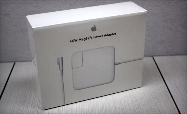 Genuine Apple Macbook Pro AC Magsafe 1 power adapter in Laptop Accessories in City of Toronto - Image 2