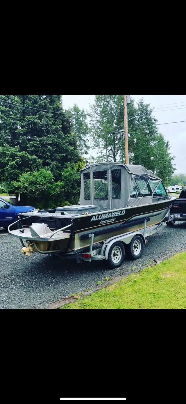 20’ Alumaweld Jet Boat in Powerboats & Motorboats in Terrace - Image 5