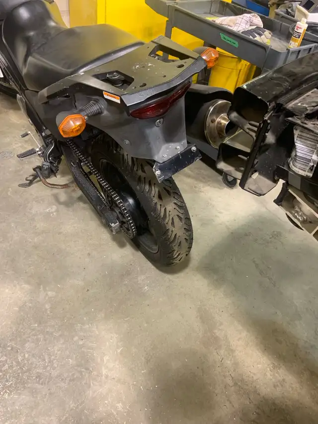 Trading Suzuki V-Strom 650 2007 in Sport Touring in Oshawa / Durham Region - Image 7