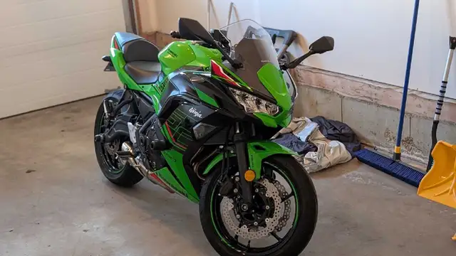 2023 Kawasaki Ninja 650 KRT Edition w/ABS in Sport Bikes in Edmonton - Image 4