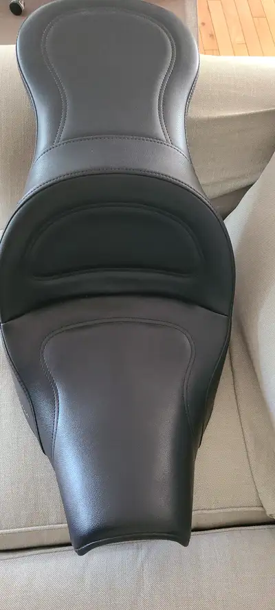 Harley Parts For Sale They came off my 2018 M8 Softail Slim Should fit other Softails 2018 and up ....