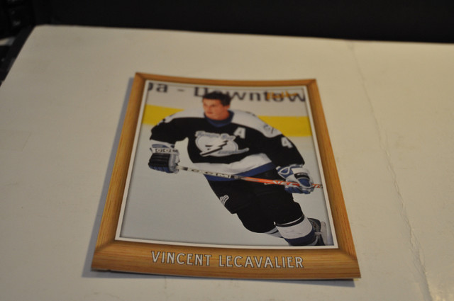 2006-07 Beehive hockey card jumbo lot of 12 cards nhl bossy Clar dans Art et objets de collection  à Victoriaville - Image 4