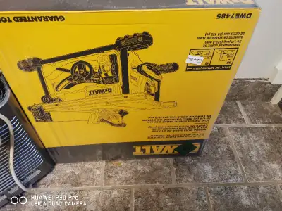 DEWALT Table Saw for Jobsite, Compact, 8-1/4-Inch (DWE7485), View more