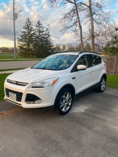 FORD ESCAPE 4X4 ECOBOOST CERTIFIED