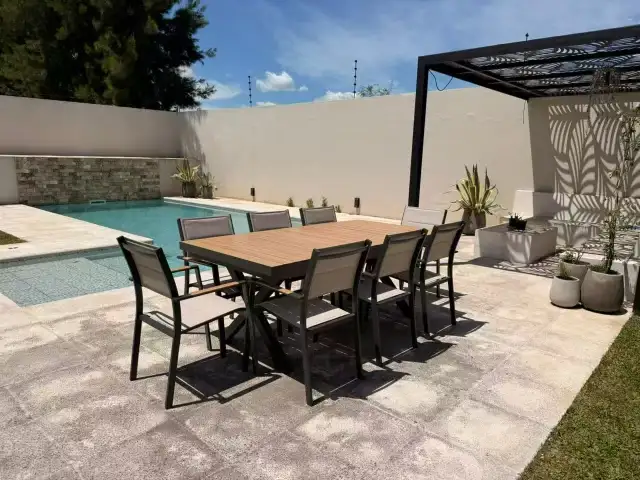 Luxury Automatic Extension Dining Table, Aluminum Frame + Teak in Dining Tables & Sets in City of Toronto - Image 3