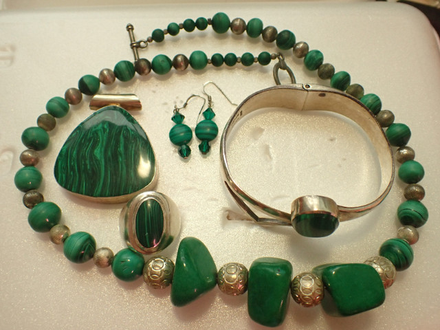 FOR SALE - Malachite jewelry set in Jewellery & Watches in Peterborough