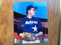 FS: Mike Scott (Houston Astros) 8x10 Autographed Photos x2