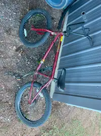 Capix Bike.  Everything works as it should. $60