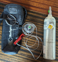 Medigas oxygen tank, regulator, and case