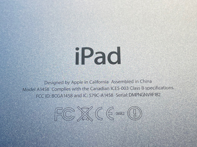 iPad - 4th Generation  in iPads & Tablets in Edmonton - Image 3