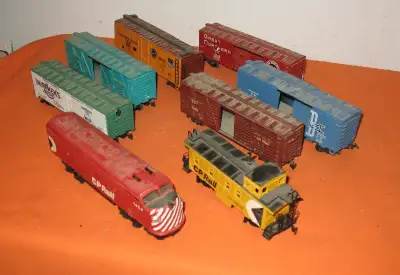 HO Model Train Railroad Items 110V Electric - All as shown. Shown: One Canadian Pacific Diesel #1404...
