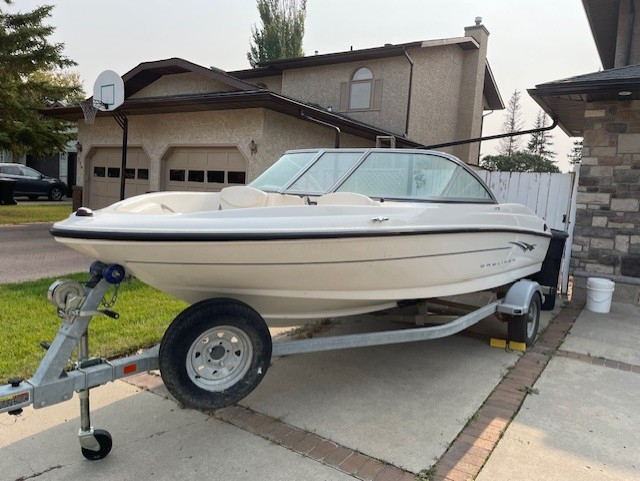 2009 175 Bayliner in good condition in Powerboats & Motorboats in Saskatoon