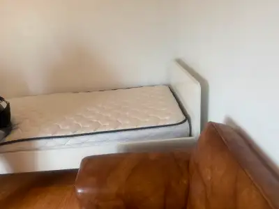 Room for rent at York University Village