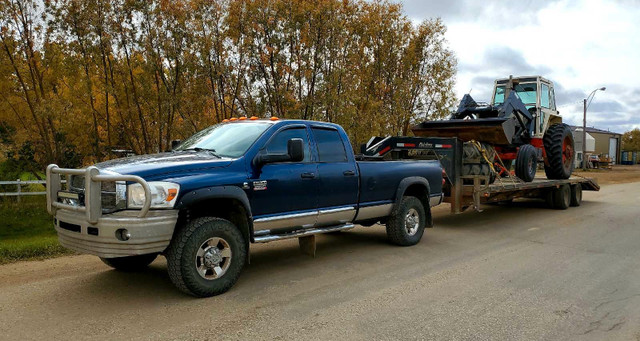 Tractor's Custom Hauling in Farming Equipment in Saskatoon