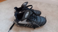 Kids soccer cleats, size 10