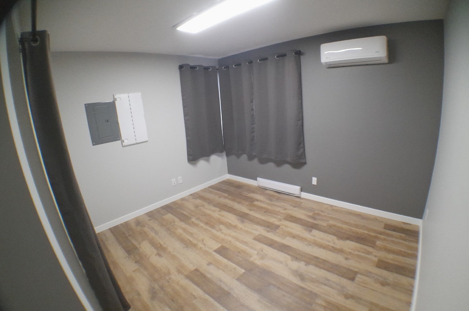2 Bed, 1 Bath, Upper Suite, Port Alberni. 5