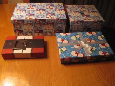 PLUSIEURS BOÎTES ET SACS CADEAUX NOËL ET DIFFÉRENTES OCCASIONS, View more