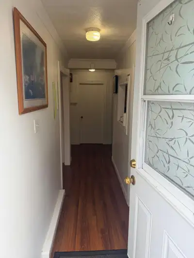 Looking for a comfortable and conveniently located place to call home? This 2-bedroom apartment on 4...