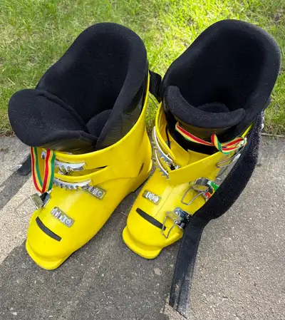 Ski boots Rossignol 23.5, View more