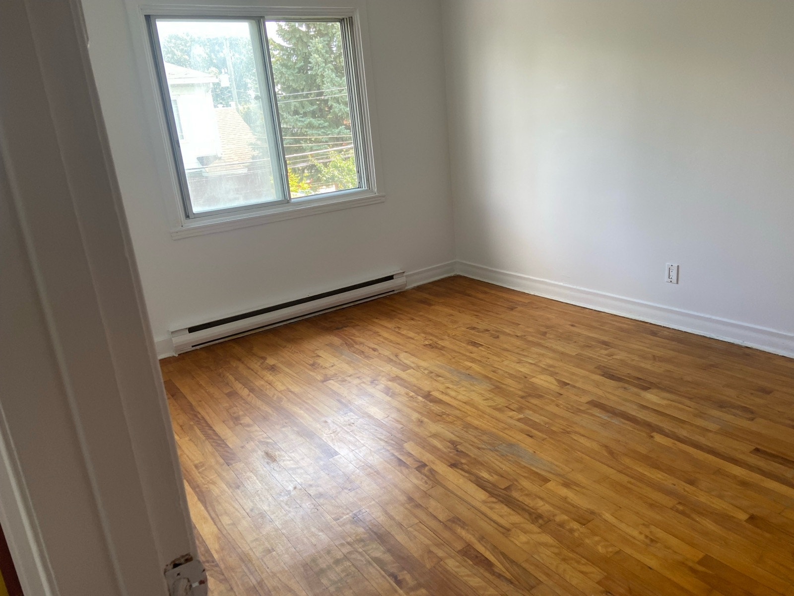 Rent /Louer à maison — photo 1