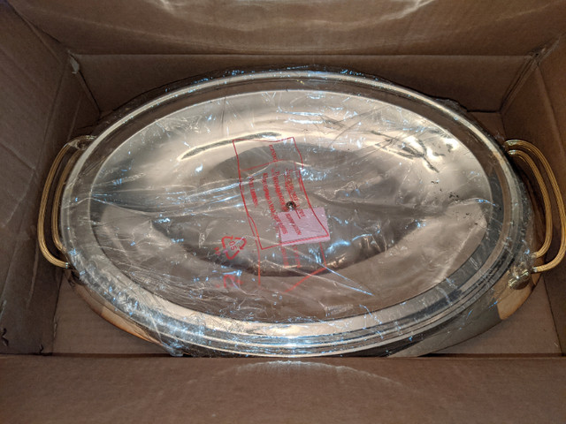 Vintage Silver Plated 3 Quart Oval Baker in Arts & Collectibles in Mississauga / Peel Region - Image 3
