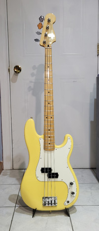 75th anniversary Fender Precision bass MiM