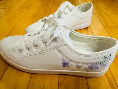 Unique White Canvas Shoes with Butterfly Print, View more