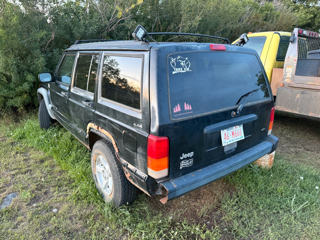 1998 Jeep Cherokee XJ in Cars & Trucks in Red Deer - Image 3