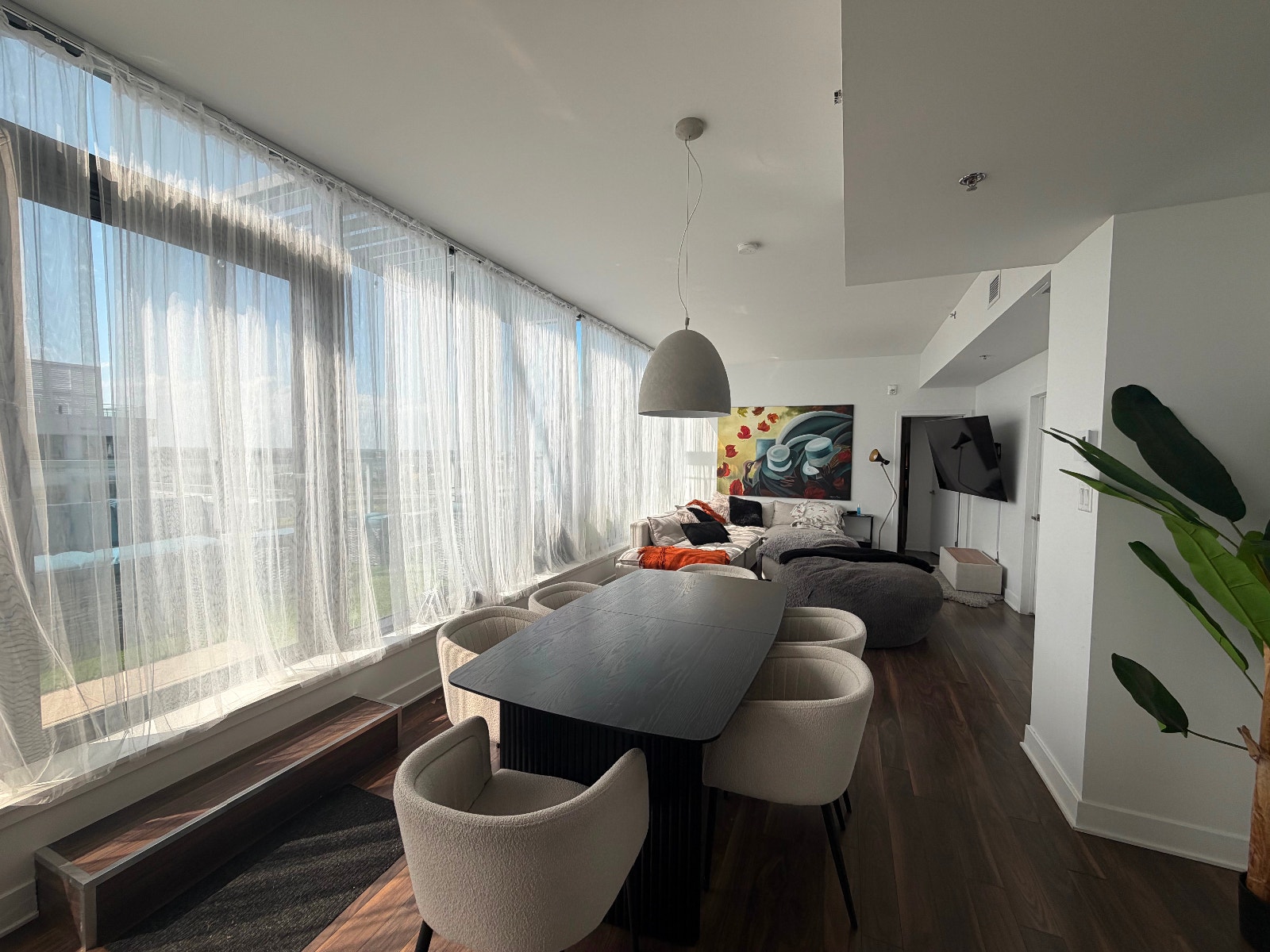 3 Beds 2 Baths (Penthouse / 5 1/2 Apartment) — photo 3