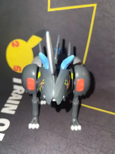 2000 Bandai Digivolving Raindramon to Digiegg.