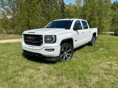 5.3L V8 Auto Full Load other than DVD -Sliding rear window -Heated seats -Heated steering wheel -Com...
