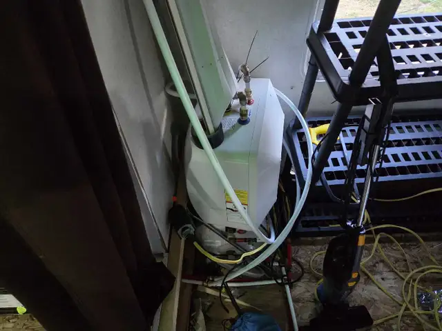 2002 conquest camper in Travel Trailers & Campers in Fredericton - Image 10