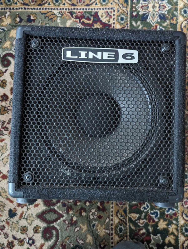 Line. 6 LowDown Studio 110 Bass amp in Amps & Pedals in Kingston - Image 2